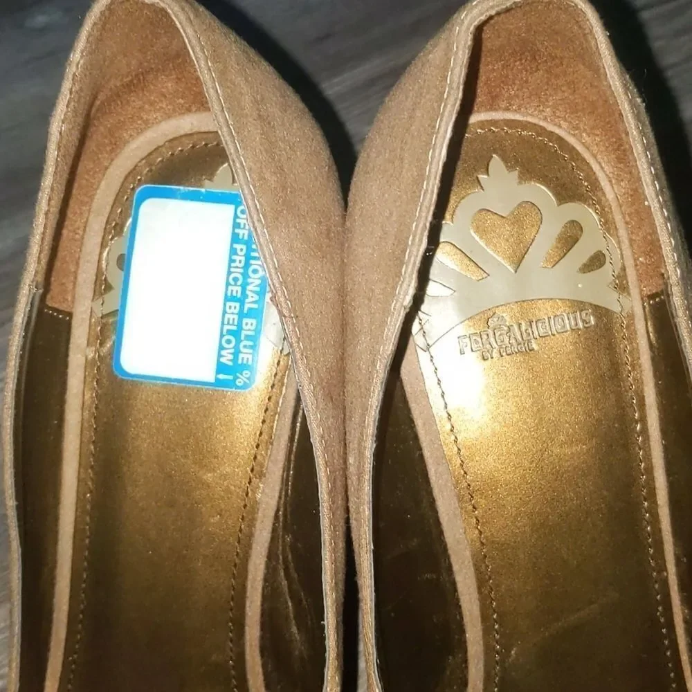 Fergalicious tan microsuede wedges Sz 10